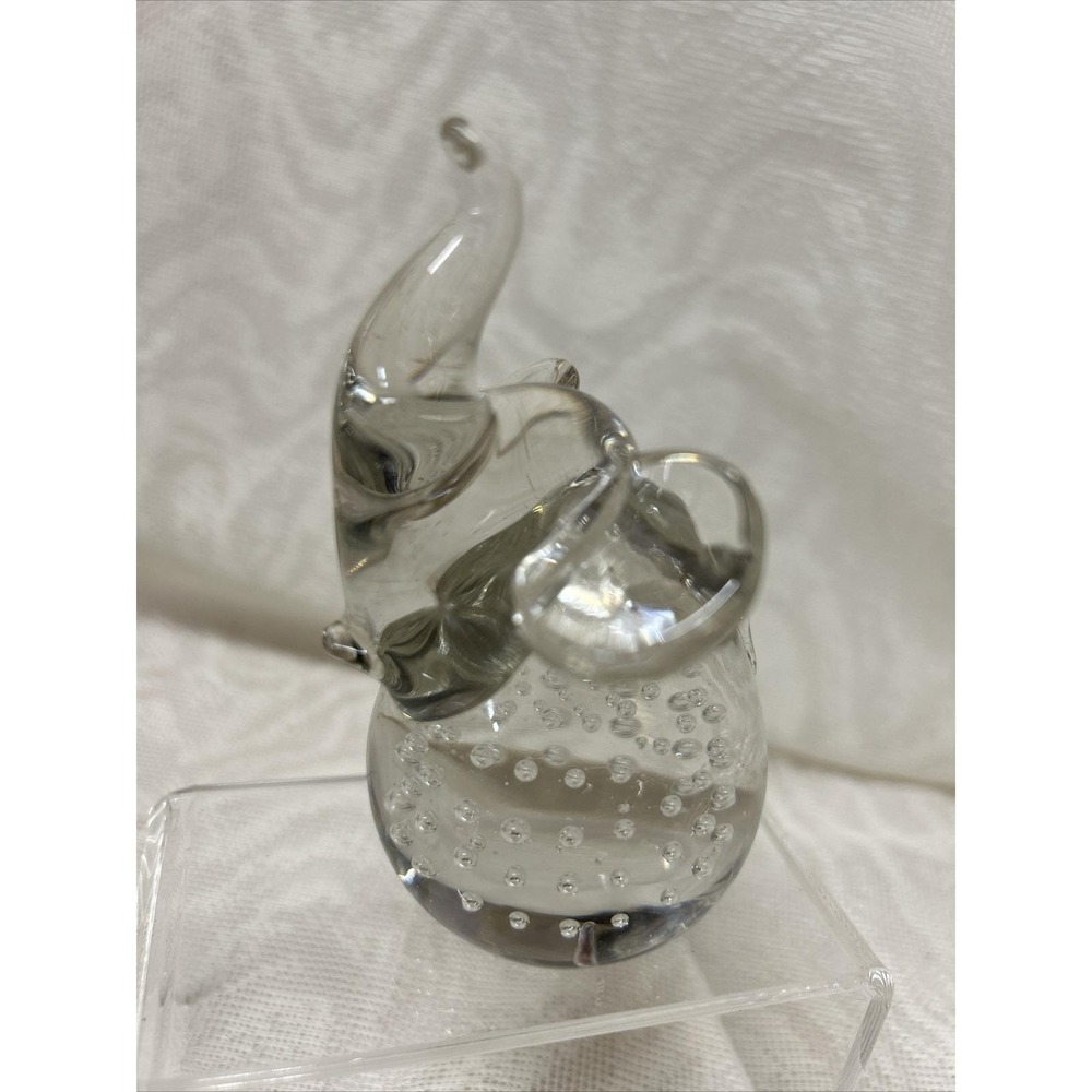 Art Glass Elephant With Controlled Bubbles Paperweight I.W.Rice Co. No Tags 3.5"